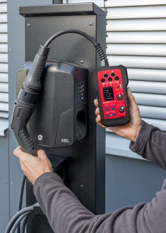 Benning EV 3-3 Wallboxtester und Messadapter f&uuml;r EV-Lades&auml;ulen (10239871)