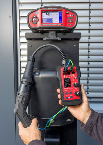 Leihger&auml;t: Benning EV 3-3 Messadapter f&uuml;r EVSE-Ladestationen (10239871)